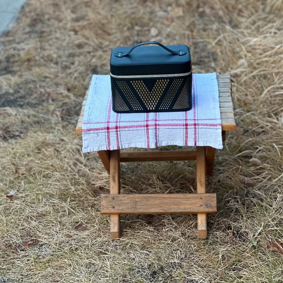 Makeup and Jewelry Organizer - Picture 8 of 16